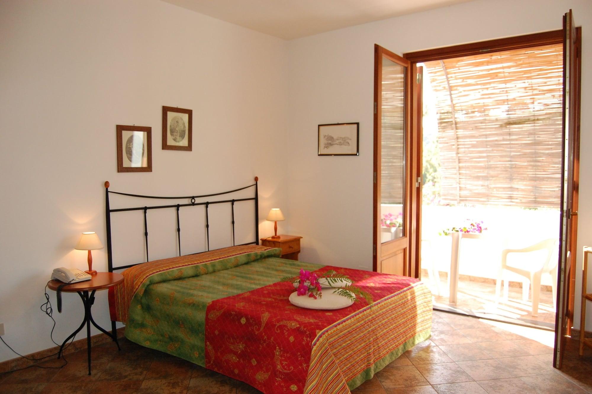 Residence Hotel Baia Portinenti Lipari  Exterior photo