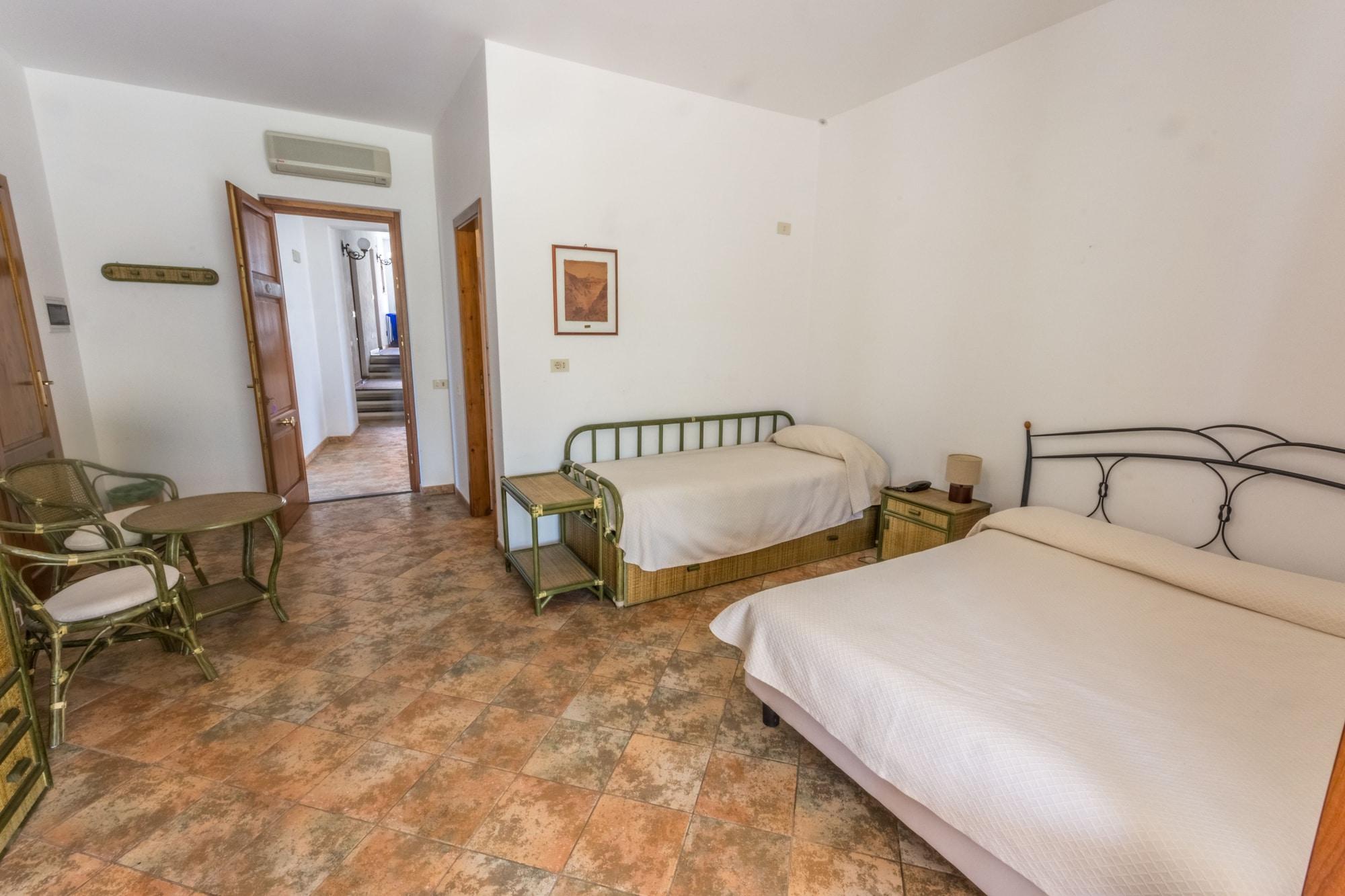 Residence Hotel Baia Portinenti Lipari  Exterior photo